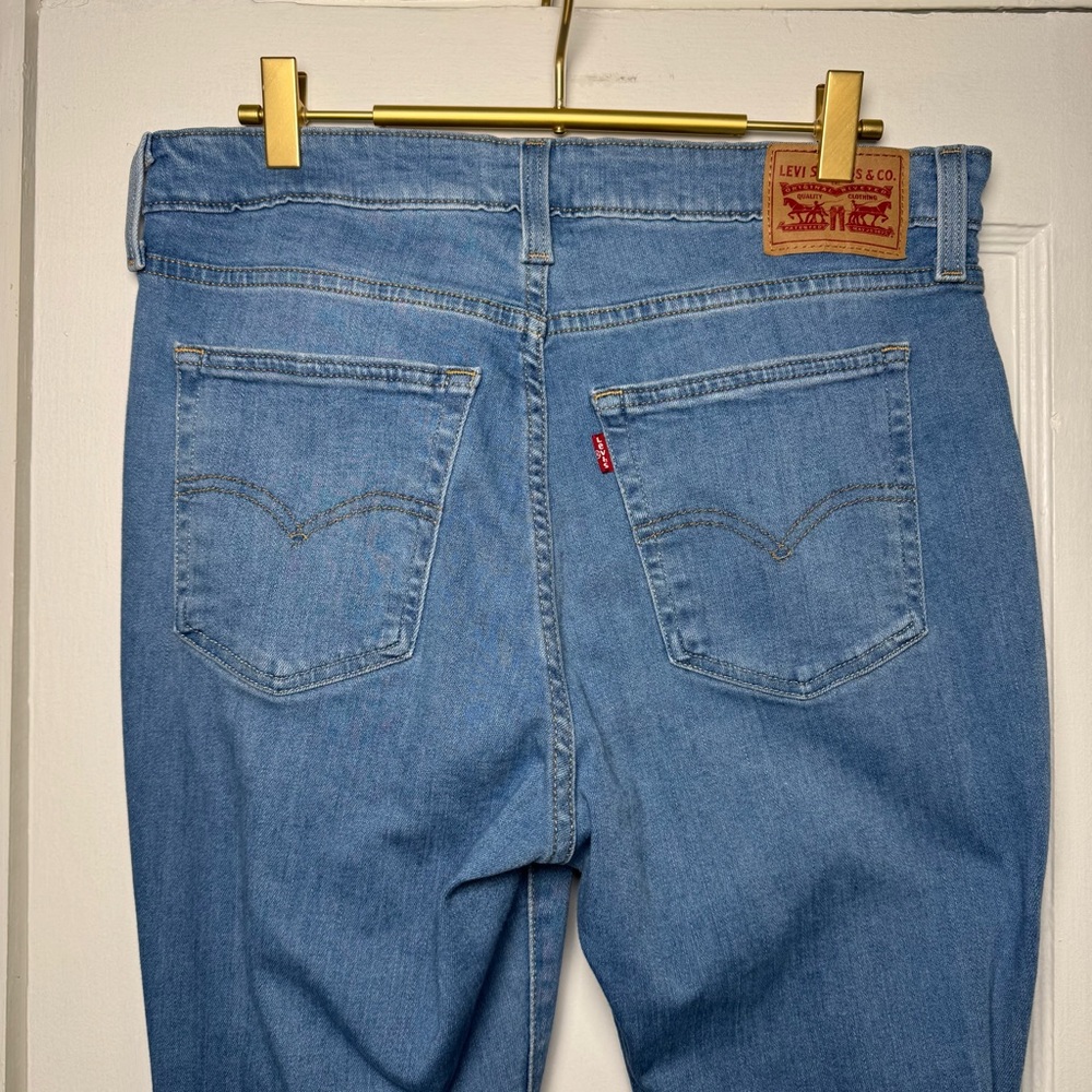 Levi’s 726 Flare Medium Wash Distressed High Rise Denim Jeans 32 - Picture 13 of 16